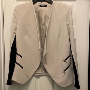 Nine West Women's Beige, Black, and Gold Blazer